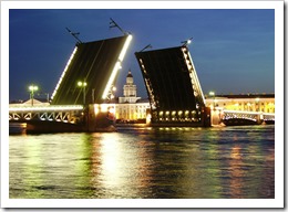 Экскурсии в Санкт-Петербург - разводя мосты, соединяем эпохи.