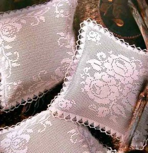 Филейное вязание, подушки