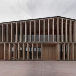 mirko-franzoso-architetto-casa-sociale-caltron-social-house-cles-trentino-italy-designboom-03-694×464
