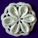 motiv-s-obemnym-cvetochkom-motif-with-volumetric-flower1